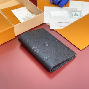 루이비통 남성 여권지갑 패스포트 커버