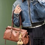 프라다 보니 미디움 앤틱 레더 토트백 1BG628