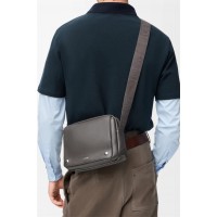 로에베 페블 메신저백