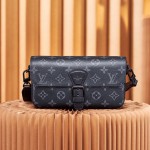 루이비통 Louis Vuitton 몽수리 웨어러블 월릿 M83567