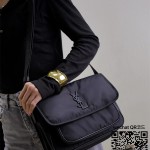 입생로랑 YSL 생로랑 나일론 니키 크링클 레더 미디움 숄더백 28cm 633158