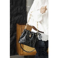 루이비통 쿠상 버킷 M26216