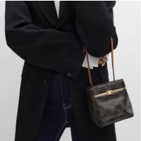 셀린느 스몰 트리옹프 프레임백 124232