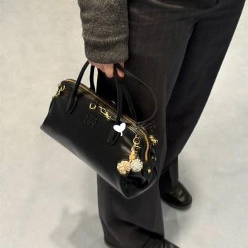 미우미우 카프리스 샤이니 가죽백 미디움 백팩착용가능