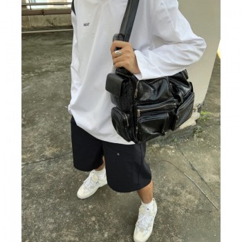 발렌시아가 수퍼비지 슬링백