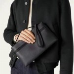 로로피아나 남성 엑스트라 파우치백