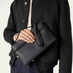 로로피아나 남성 엑스트라 파우치백