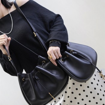 생로랑 그레인 레더 파리 VII 미니 호보백  833423