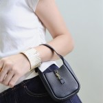 생로랑  LE5A7 부드러운 마이크로 미니백  823960