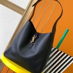 생로랑 LE 5A7 라지 호보백 블랑 빈티지 753837