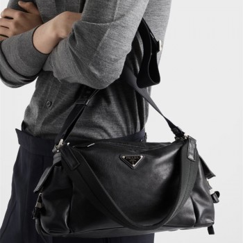 프라다 익스플로러 소가죽 숄더백 2VH206