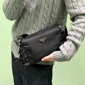 프라다 익스플로러 나일론 숄더백 2VH206