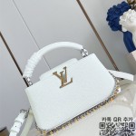루이비통 Louis Vuitton 카퓌신 이스트 웨스트 스몰 29cm