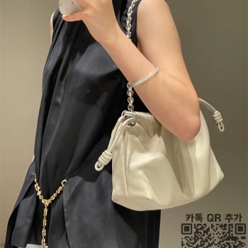 로에베미디엄 플라멩코 펄스백 012403