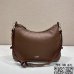 프라다 폴드 라지 가죽 숄더백 1BC288
