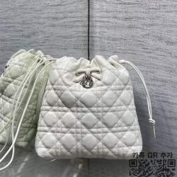 디올 신상 어디오러블 복조리백 버킷백 미니