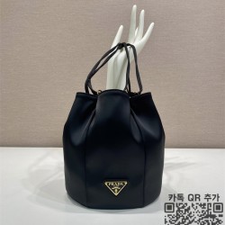 프라다 블랙 새틴 미니 버킷백  1BE103