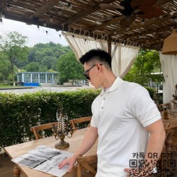루이비통  반팔티 남여공용