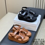 셀린느 샌들
