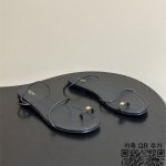 셀린느 샌들