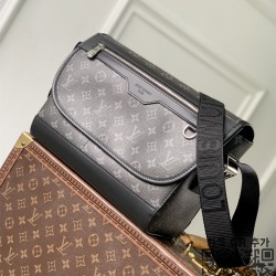 루이비통 꾸리에 메신저 M28630 남성 숄더백
