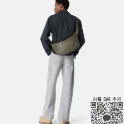 보테가베네타 남성 인트레치아토 슬링백 855415