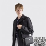 프라다 신상 사피아노 삼각로고 가죽 카메라백 2VH210 남성 크로스백