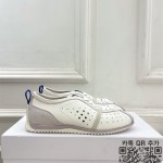 셀린느 레이스업 로우탑 스니커즈 여성용
