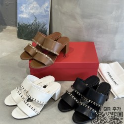 페라가모 뮬 슬리퍼