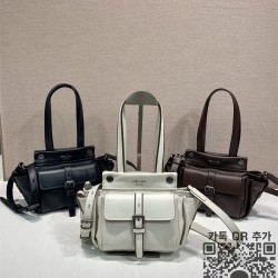 프라다 루트 캔버스 앤 레더 토트백 블랙 미니 1BG699