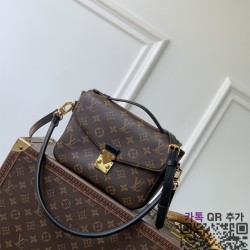 루이비통 포쉐트메티스 스몰 M3A801