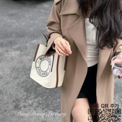 버버리 라운델 로고 캔버스 호보백