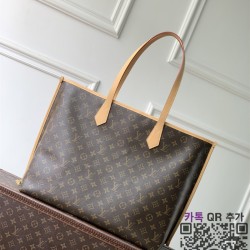 루이비통 워커라운드 토트백 M3A244