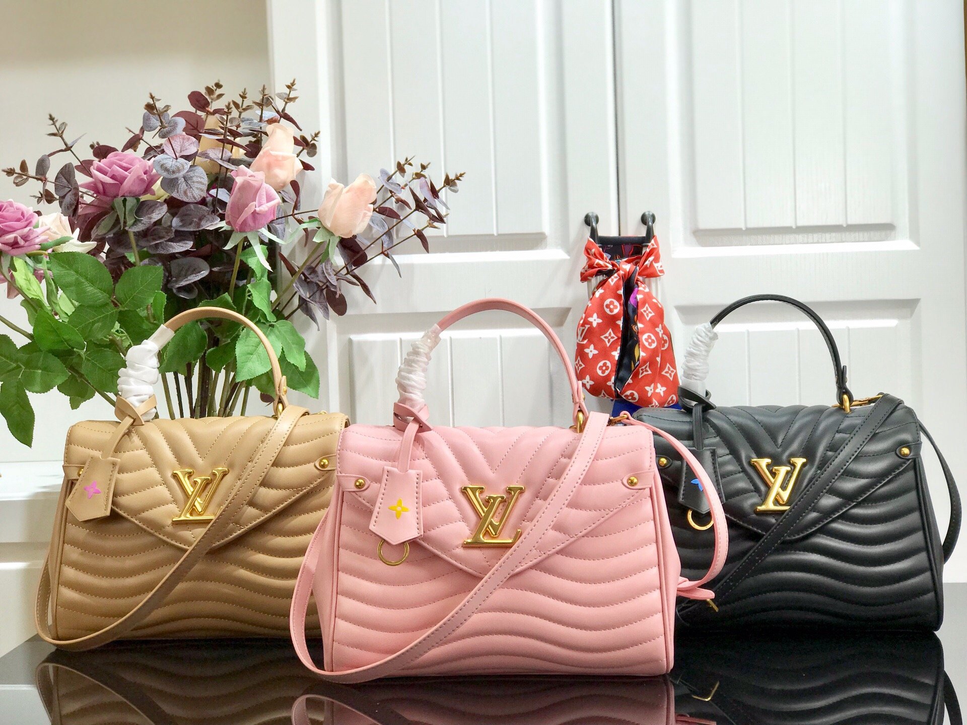 루이비통 Louis Vuitton 뉴 웨이브 탑핸들백New Wave Top Handle  M53931  M53932